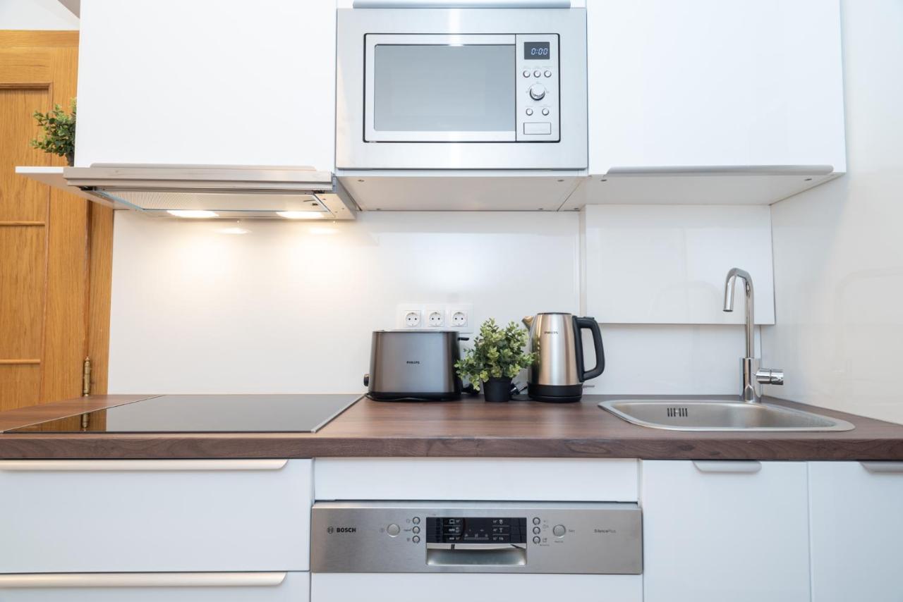 Stylish New With View On New York Palace Apartment *